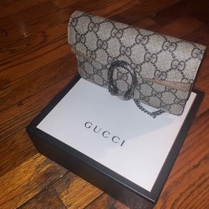 AUTHENTIC * Gucci mini dionysus bag